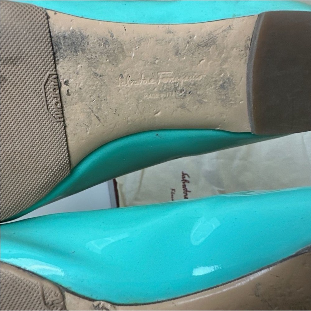 SALVATORE FERRAGAMO Turquoise Patent Lather Varina Ballet Flats - Picture 10 of 12
